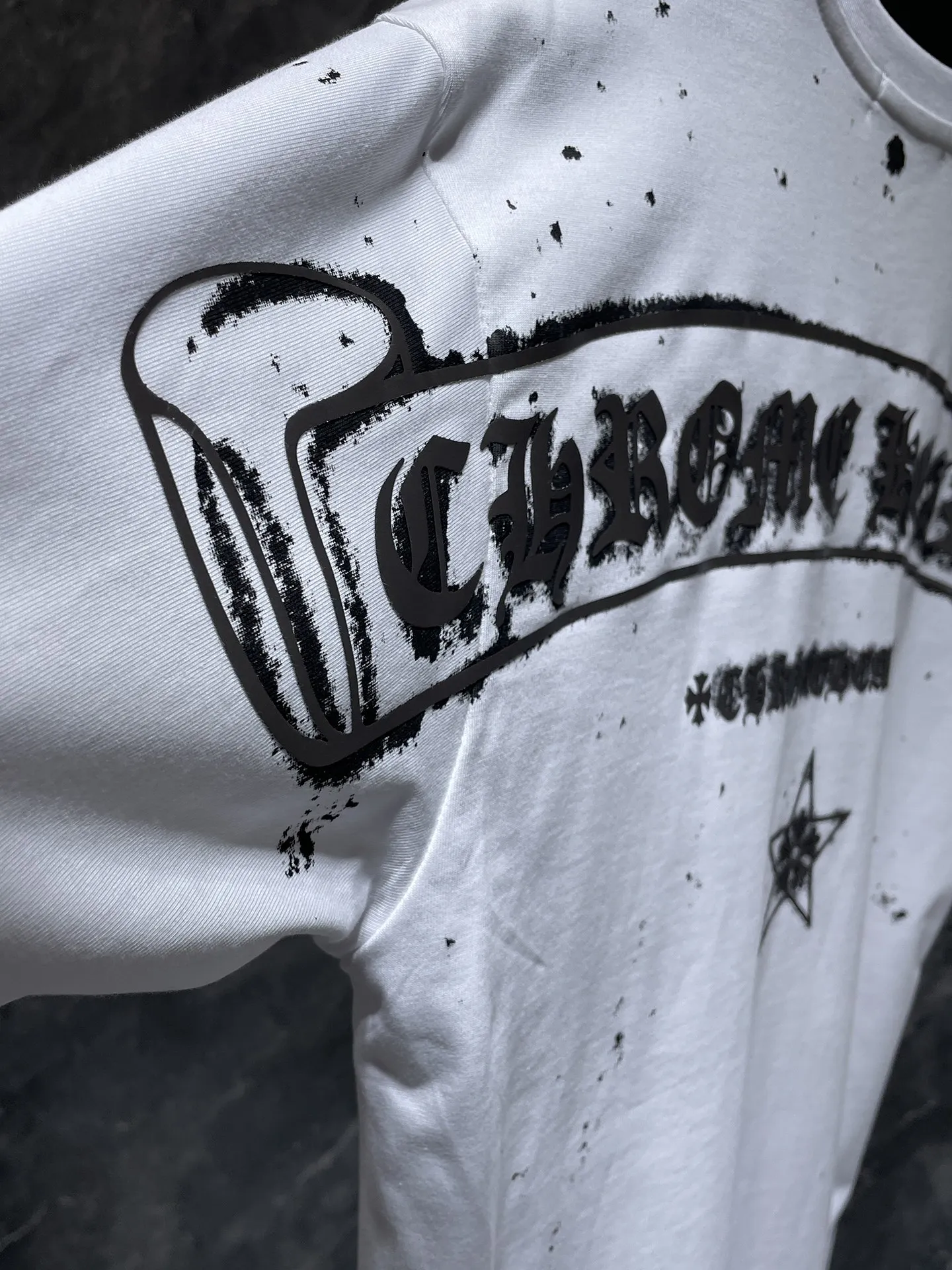 P170 new Chrome Hearts 25ss high version for summer! High-weight, environmentally friendly and high-quality top-quality fabrics 260g~285g Crow Snow Five-pointed Star Horizontal Axis Sanskrit Engraving Film Short Sleeves Counter Synchronization Re-engraved Version 1:1 Recommended Colors: White, Black Sizes: S, M, L, XL
